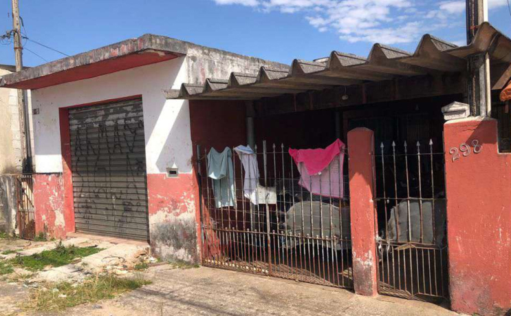 CASA c/ 263,95 m², 02 DORM. EM TERRENO DE 300 m² no PARQUE DAS FONTES EM RIBEIRÃO PIRES/SP