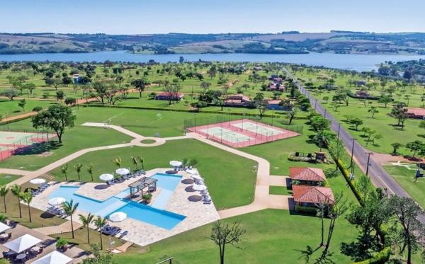 TERRENO C/ 450 m² LOTEAMENTO TERRAS DE SANTA CRISTINA, GLEBA III EM ITAÍ/SP