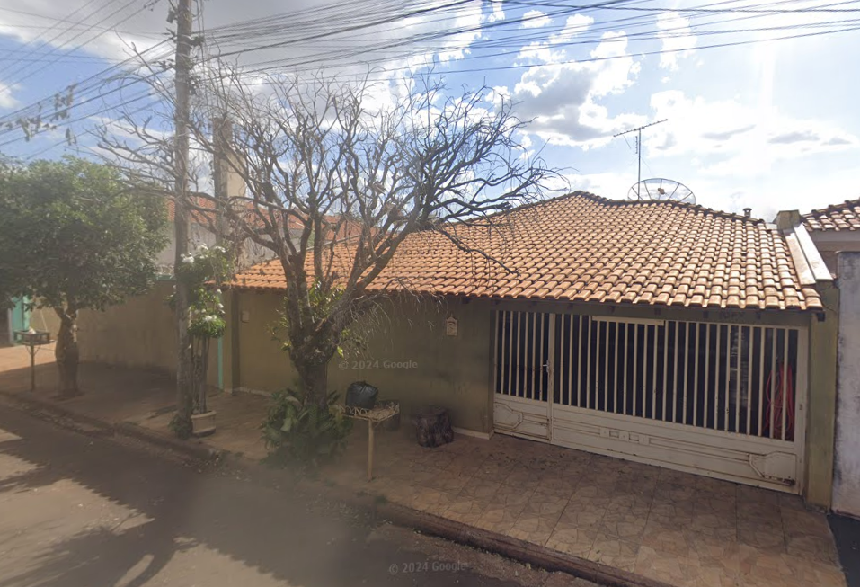 CASA DE 228 m² no PARQUE RESIDENCIAL LALUCE EM BIRIGUI/SP