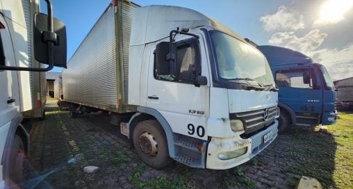 08 CAMINHÕES MODELO MB 1315 e MB 1418