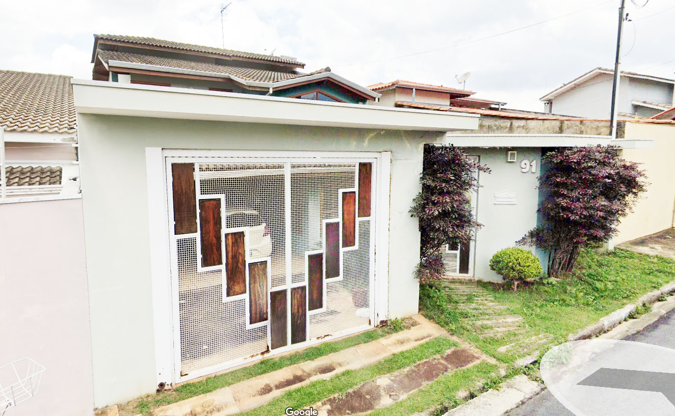 CASA EM BRAGANÇA PAULISTA COM 229 m² A.C E 300 m² A.T. NO BAIRRO: RESIDENCIAL DAS ILHAS