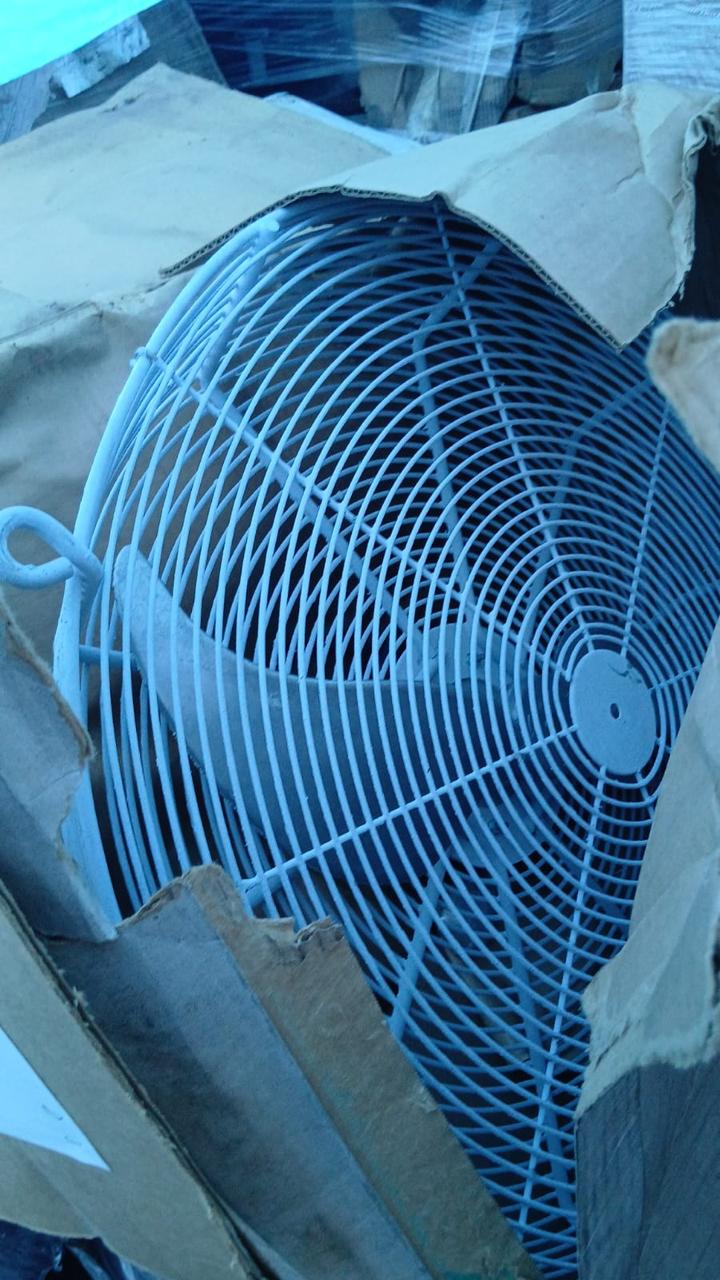 LOTE ÚNICO DE APROX. 35 UNIDADES DE MOTOVENTILADORES KRENZ - MODELO F26X-A14813