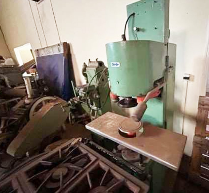 LOTE ÚNICO: EQUIPAMENTOS INDUSTRIAIS