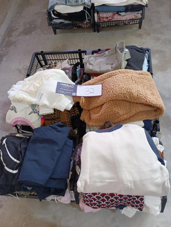 Roupas masculinas e sales femininas